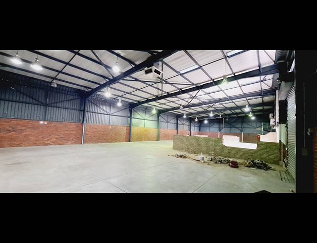 1,907.53M² WAREHOUSE TO LET IN OLIVEDALE